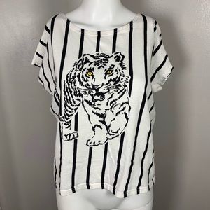 Vintage 90s y2k Tiger Striped Graphic T-shirt